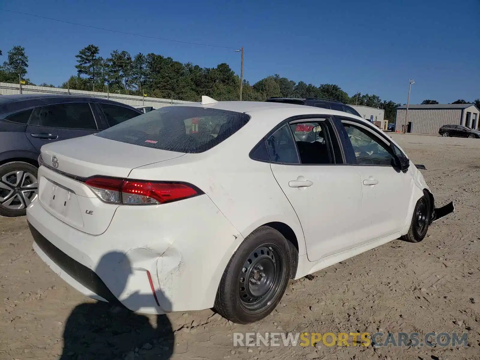 4 Photograph of a damaged car JTDEPRAE4LJ038068 TOYOTA COROLLA 2020