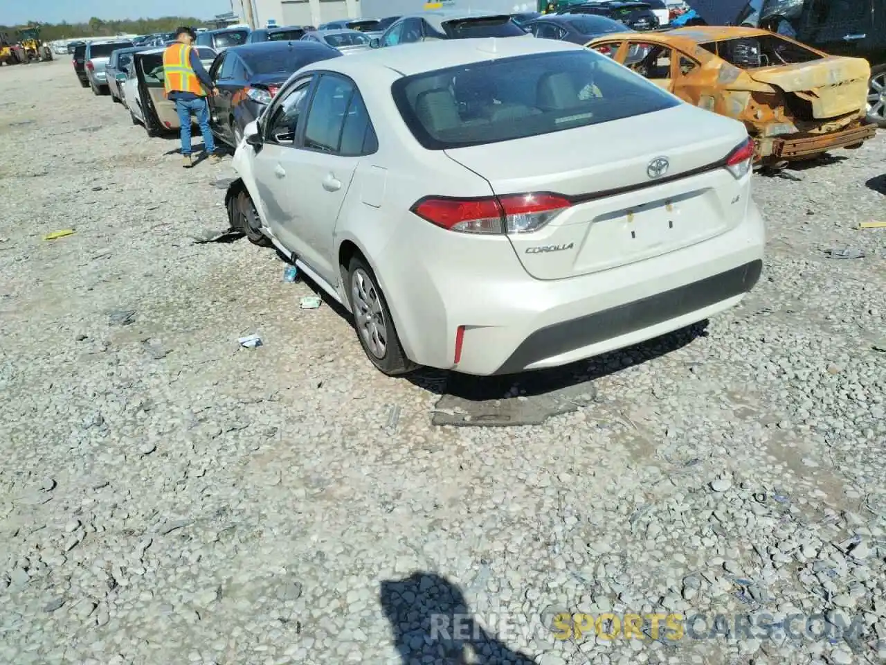 3 Photograph of a damaged car JTDEPRAE4LJ038376 TOYOTA COROLLA 2020