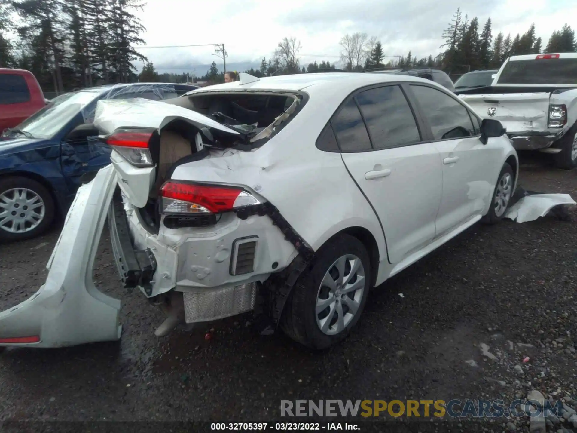 4 Photograph of a damaged car JTDEPRAE4LJ038474 TOYOTA COROLLA 2020