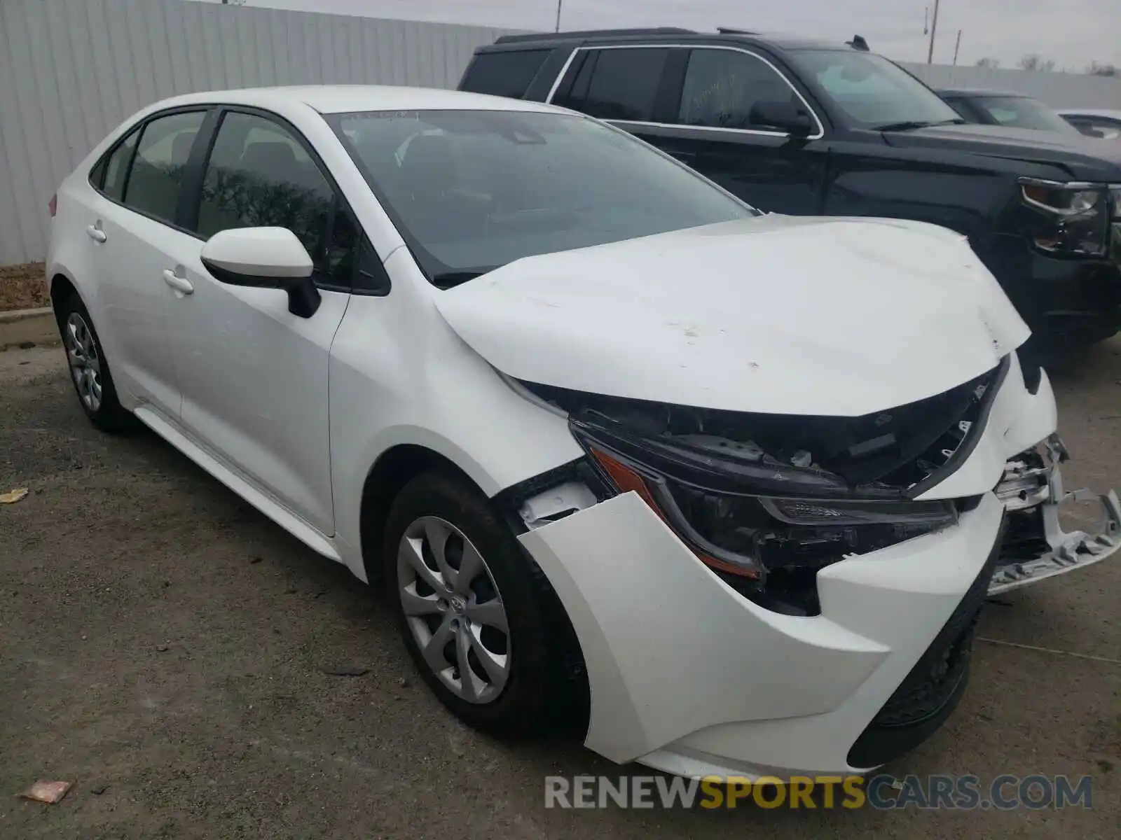 1 Photograph of a damaged car JTDEPRAE4LJ038555 TOYOTA COROLLA 2020