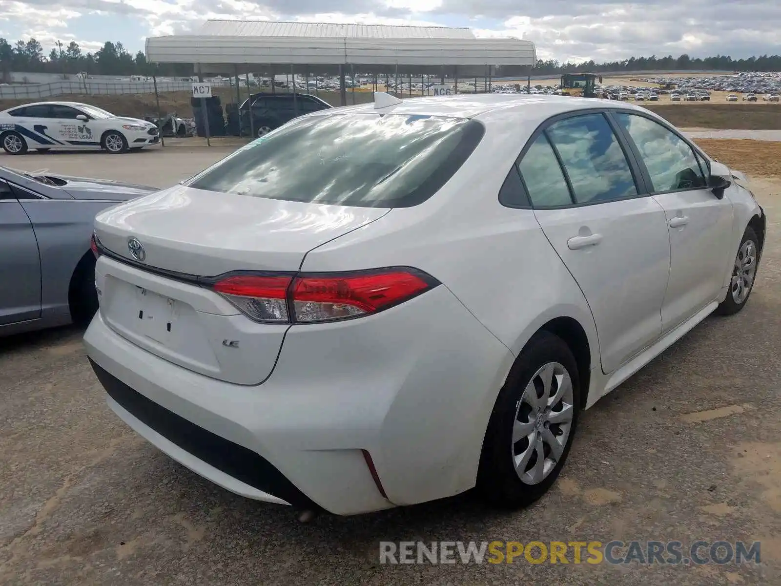 4 Photograph of a damaged car JTDEPRAE4LJ039902 TOYOTA COROLLA 2020