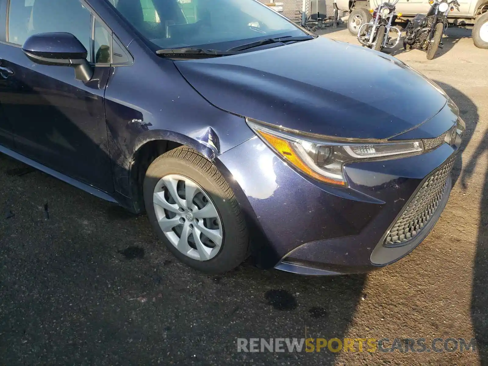 9 Photograph of a damaged car JTDEPRAE4LJ041102 TOYOTA COROLLA 2020