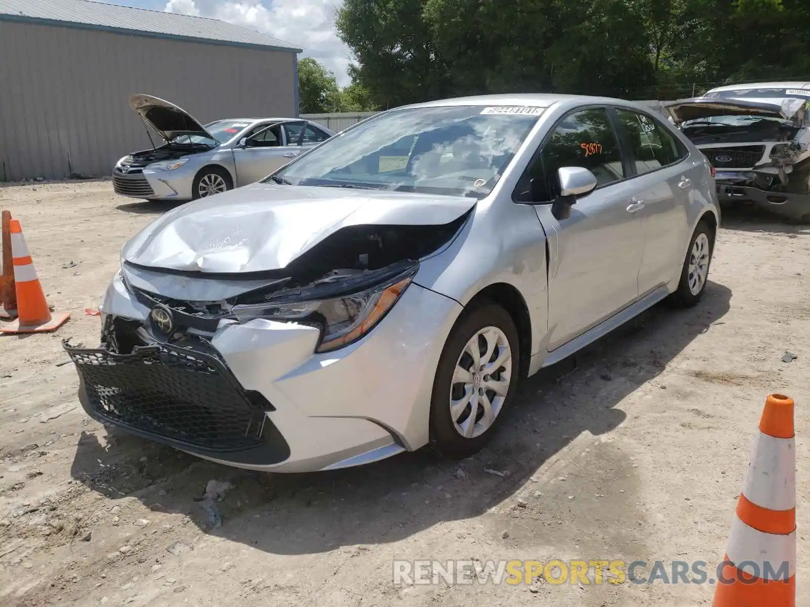 2 Photograph of a damaged car JTDEPRAE4LJ042685 TOYOTA COROLLA 2020