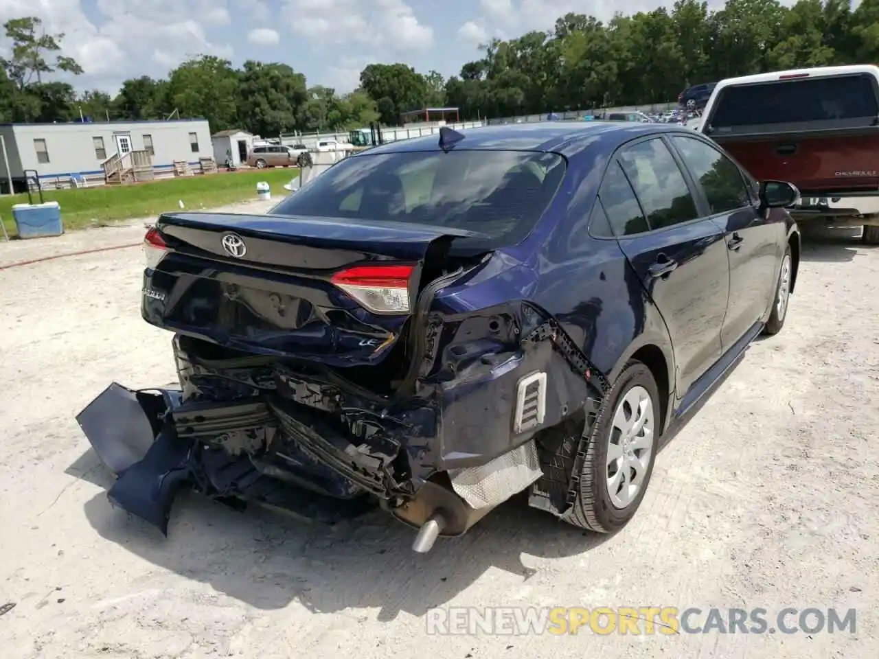 4 Photograph of a damaged car JTDEPRAE4LJ042881 TOYOTA COROLLA 2020