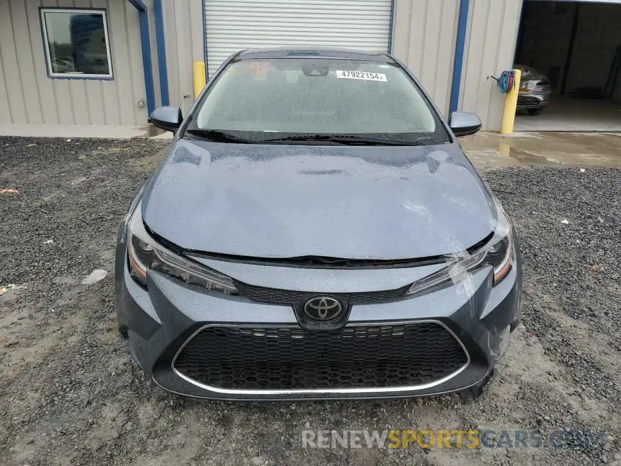 5 Photograph of a damaged car JTDEPRAE4LJ043139 TOYOTA COROLLA 2020