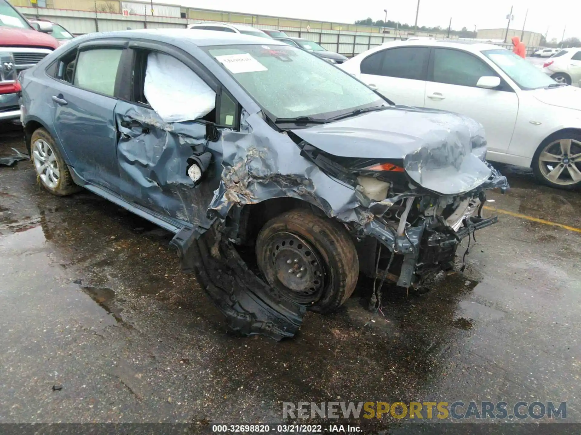 6 Photograph of a damaged car JTDEPRAE4LJ043996 TOYOTA COROLLA 2020