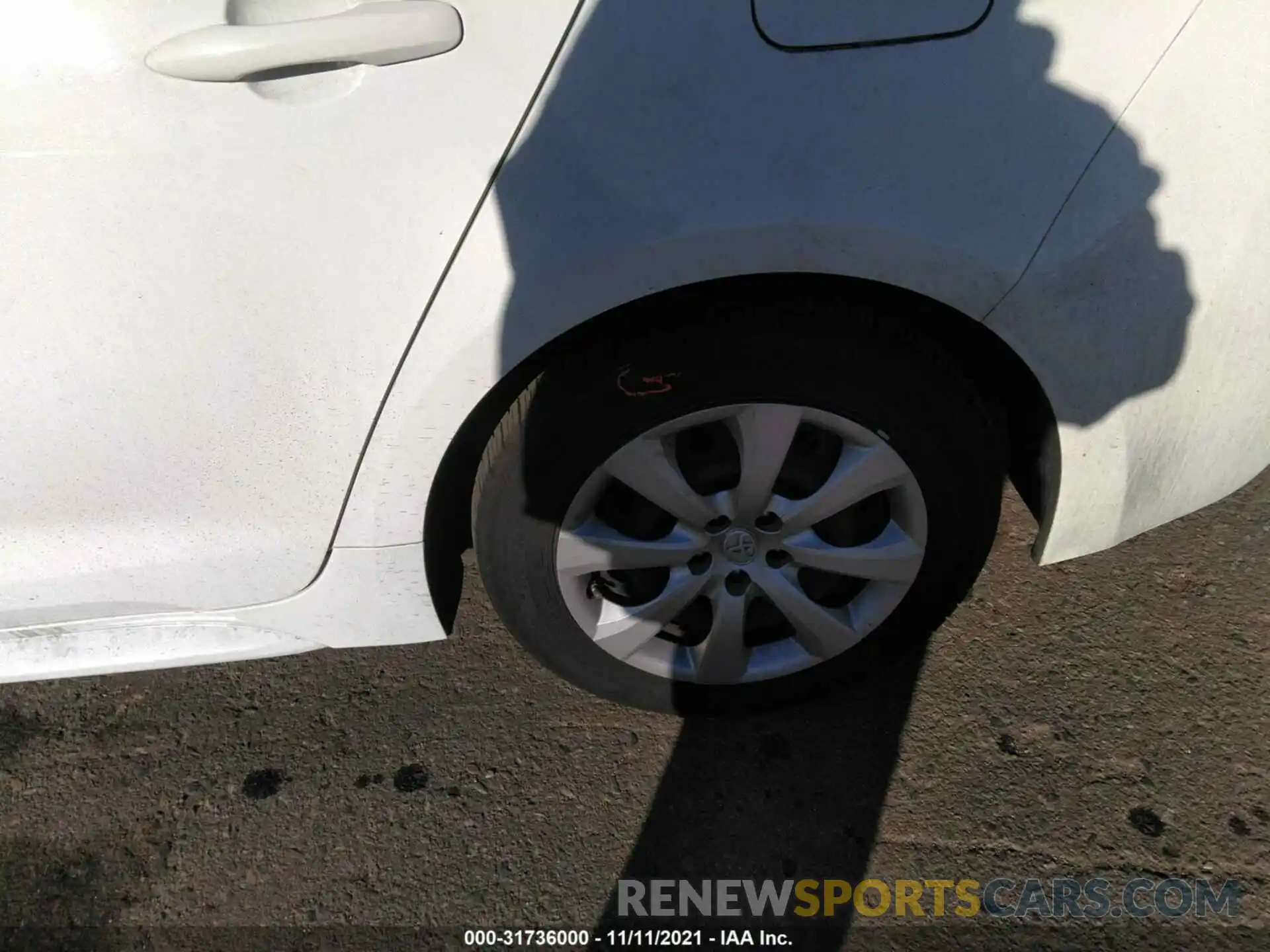 13 Photograph of a damaged car JTDEPRAE4LJ045067 TOYOTA COROLLA 2020