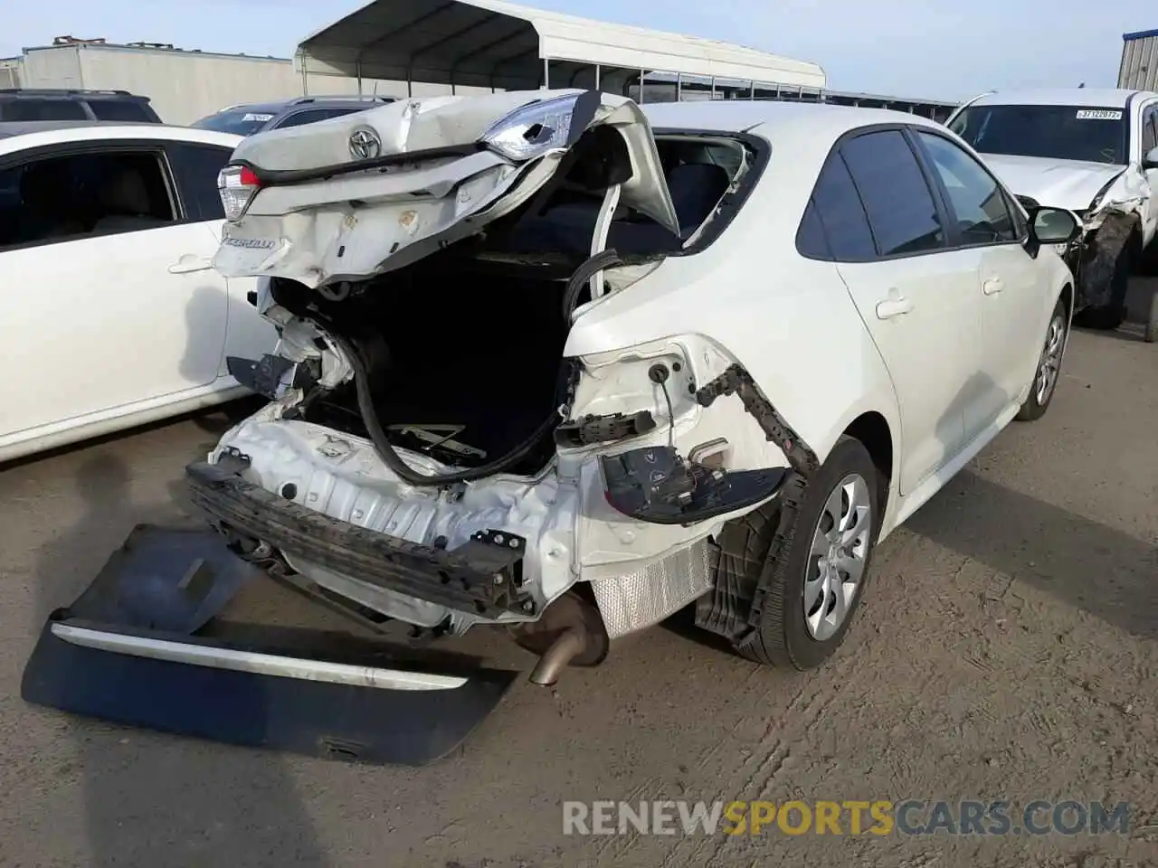 4 Photograph of a damaged car JTDEPRAE4LJ046512 TOYOTA COROLLA 2020