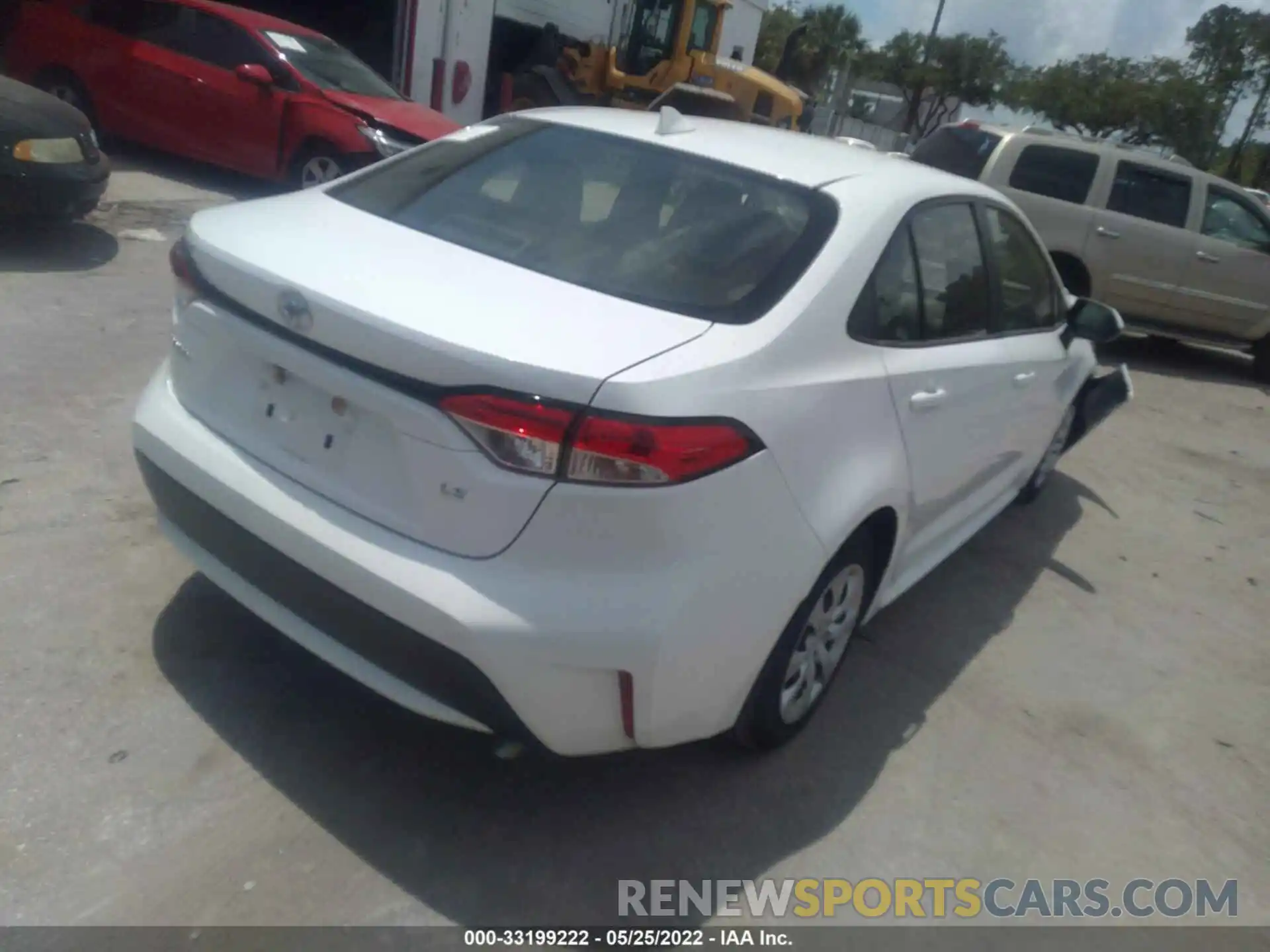 4 Photograph of a damaged car JTDEPRAE4LJ046574 TOYOTA COROLLA 2020