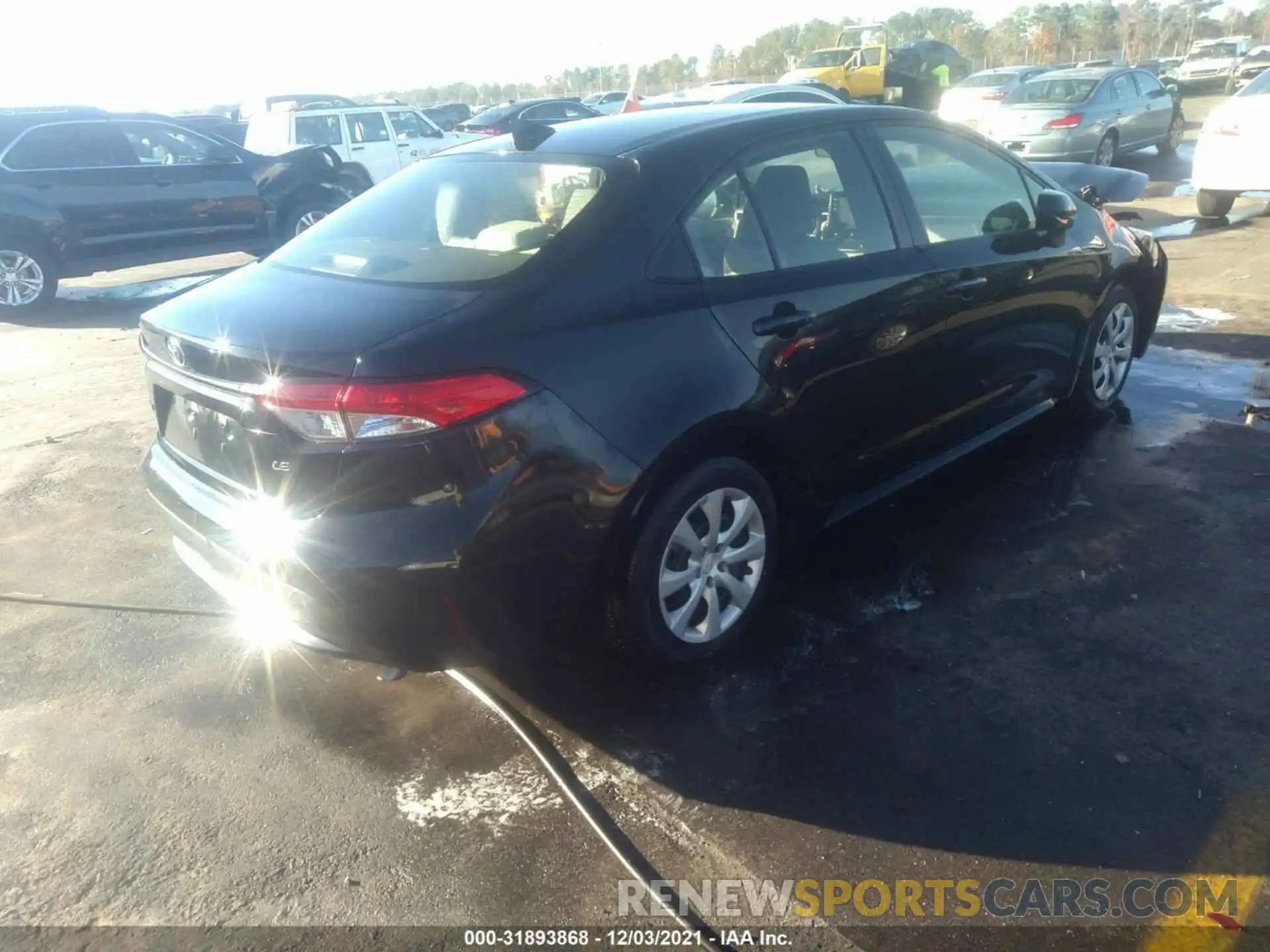 4 Photograph of a damaged car JTDEPRAE4LJ048664 TOYOTA COROLLA 2020