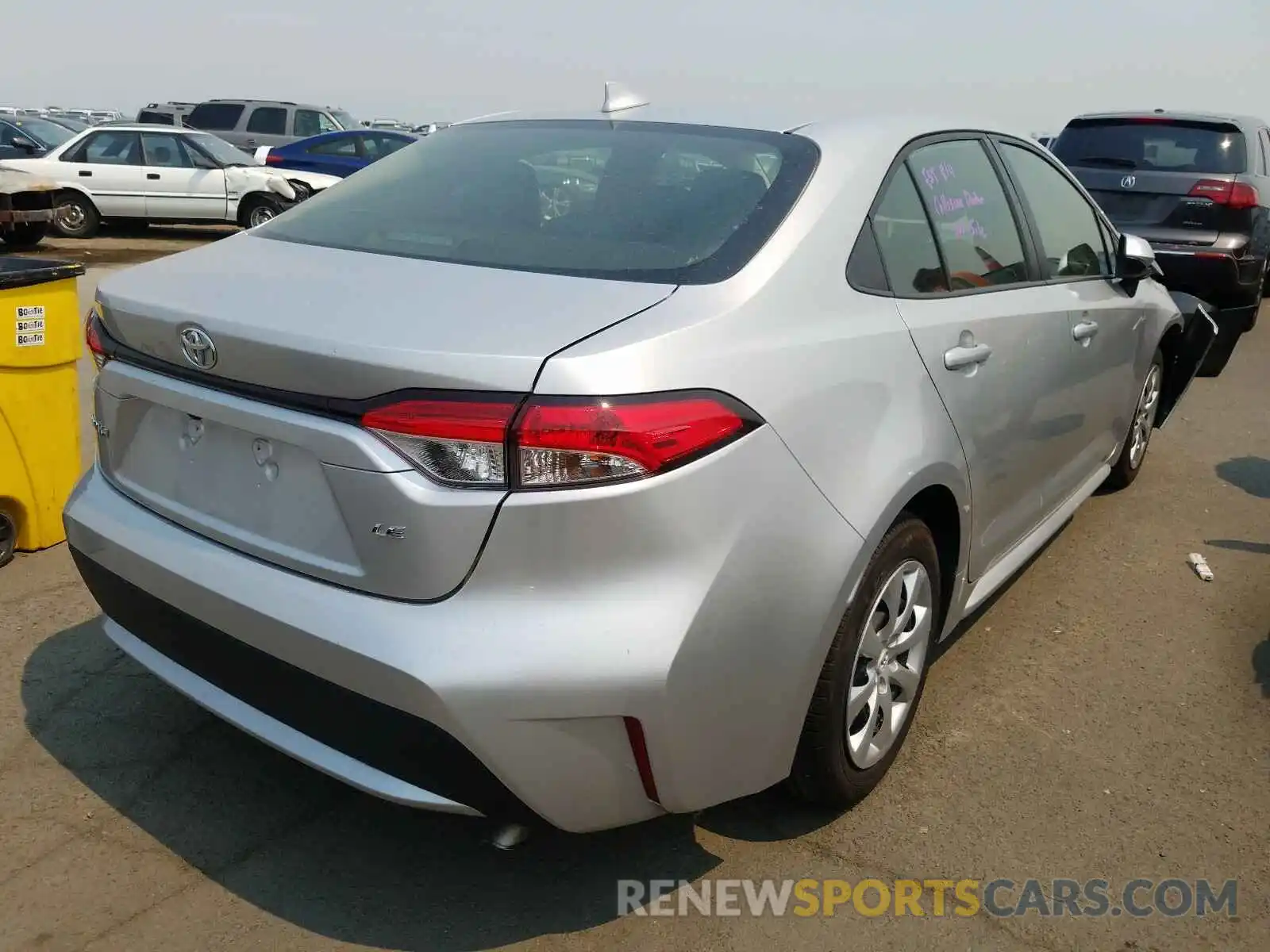 4 Photograph of a damaged car JTDEPRAE4LJ050155 TOYOTA COROLLA 2020