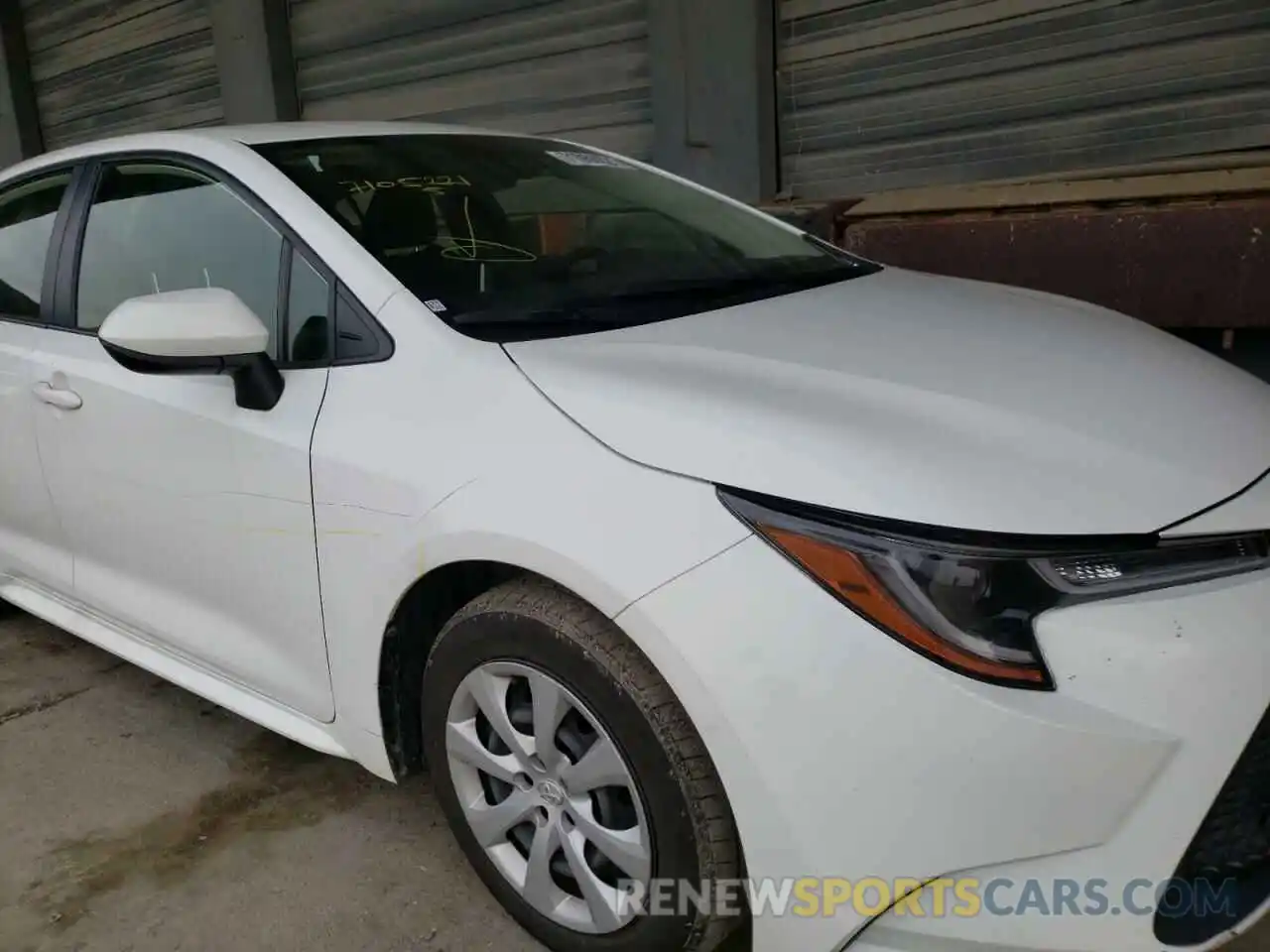 9 Photograph of a damaged car JTDEPRAE4LJ051340 TOYOTA COROLLA 2020