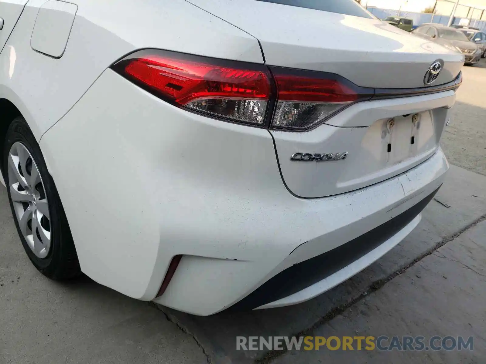 9 Photograph of a damaged car JTDEPRAE4LJ052097 TOYOTA COROLLA 2020