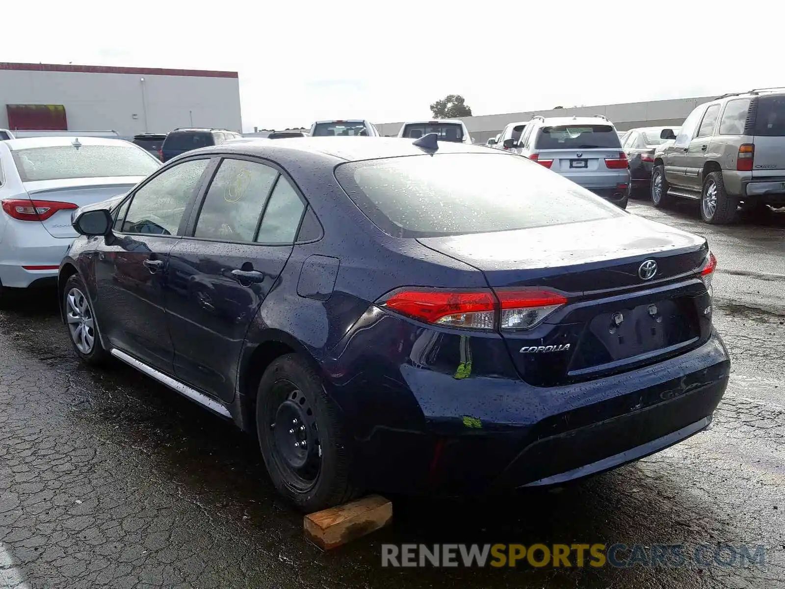 3 Photograph of a damaged car JTDEPRAE4LJ052861 TOYOTA COROLLA 2020