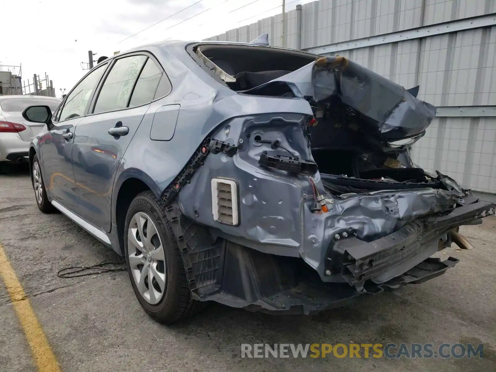 3 Photograph of a damaged car JTDEPRAE4LJ052925 TOYOTA COROLLA 2020