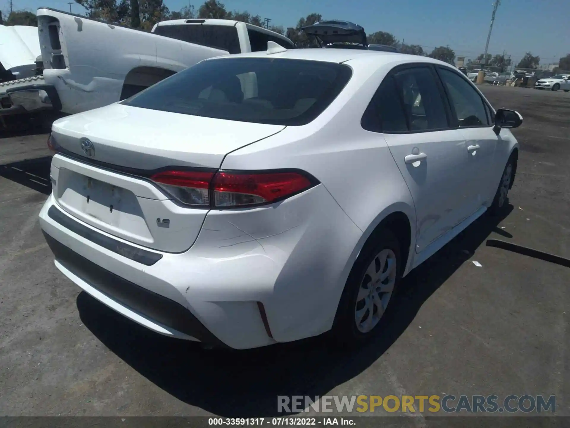 4 Photograph of a damaged car JTDEPRAE4LJ053427 TOYOTA COROLLA 2020