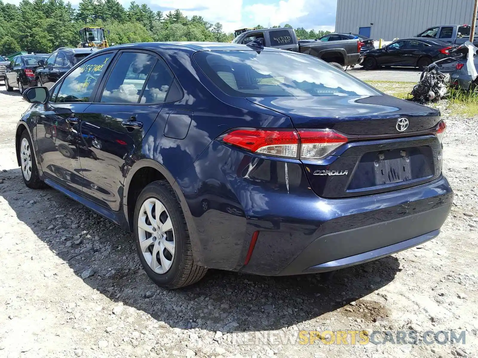 3 Photograph of a damaged car JTDEPRAE4LJ056036 TOYOTA COROLLA 2020