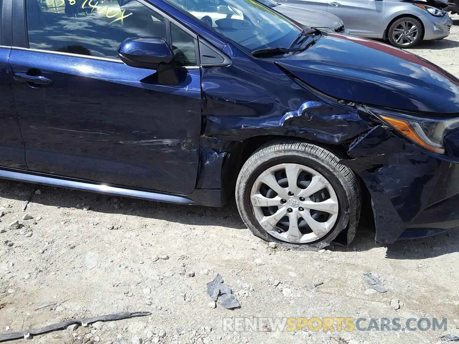 9 Photograph of a damaged car JTDEPRAE4LJ056036 TOYOTA COROLLA 2020