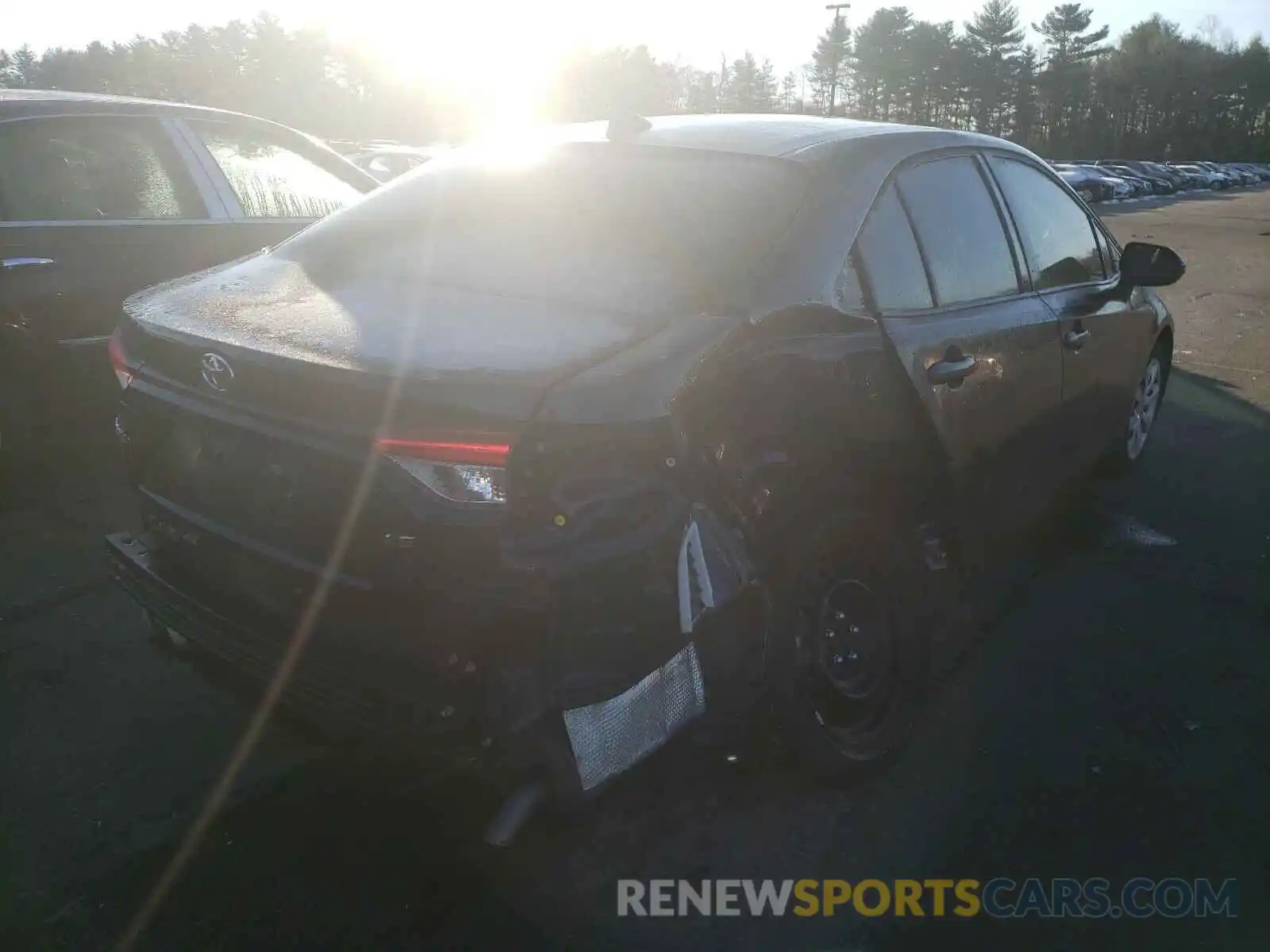 4 Photograph of a damaged car JTDEPRAE4LJ056621 TOYOTA COROLLA 2020