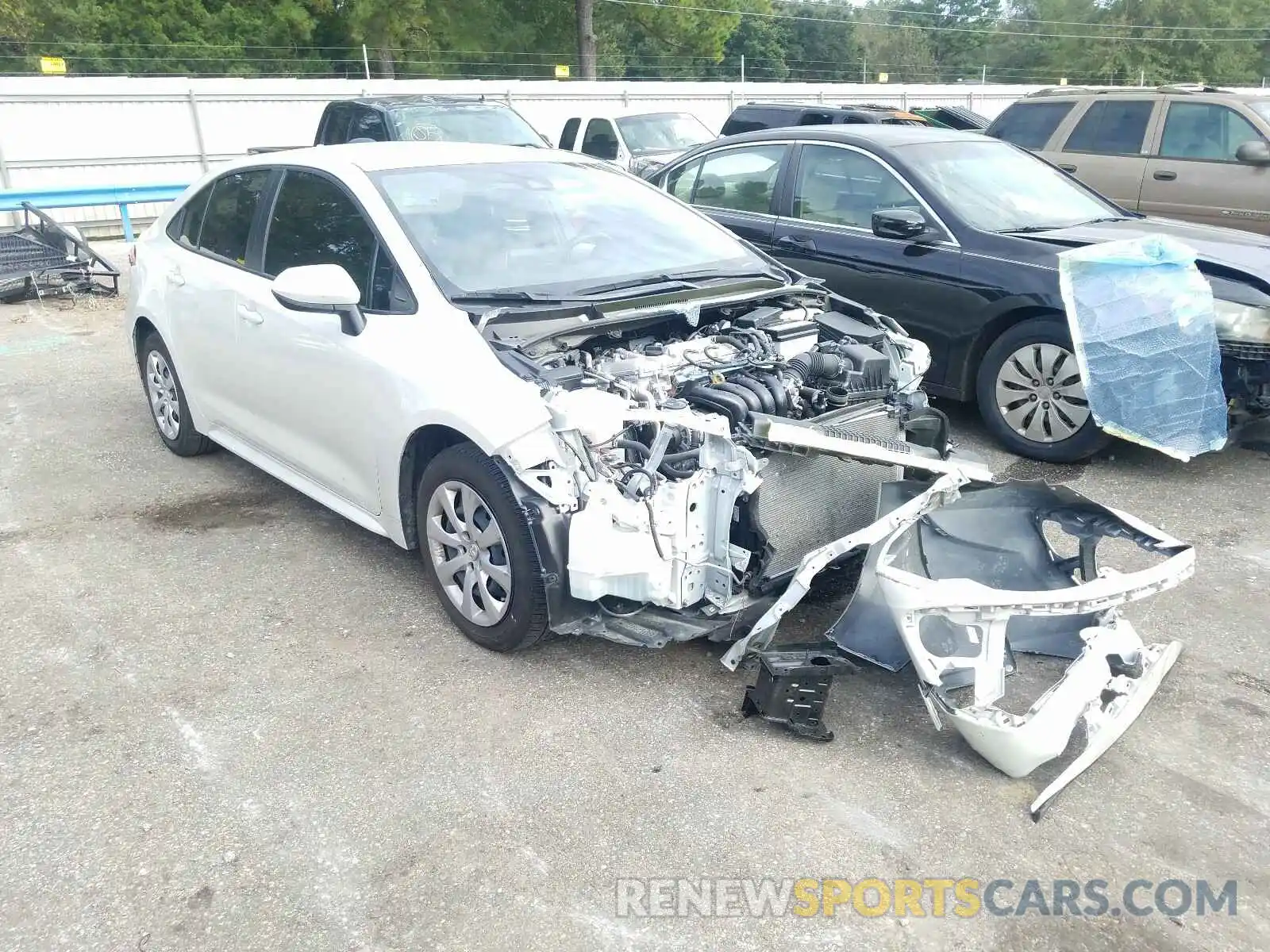 1 Photograph of a damaged car JTDEPRAE4LJ058482 TOYOTA COROLLA 2020