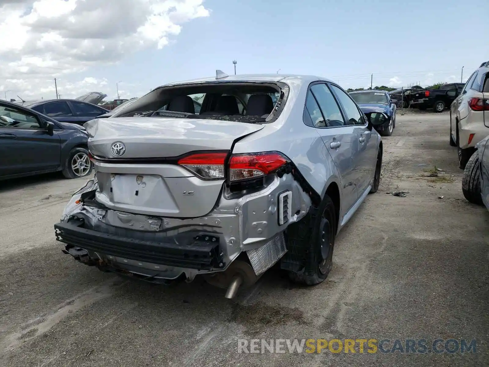 4 Photograph of a damaged car JTDEPRAE4LJ058935 TOYOTA COROLLA 2020