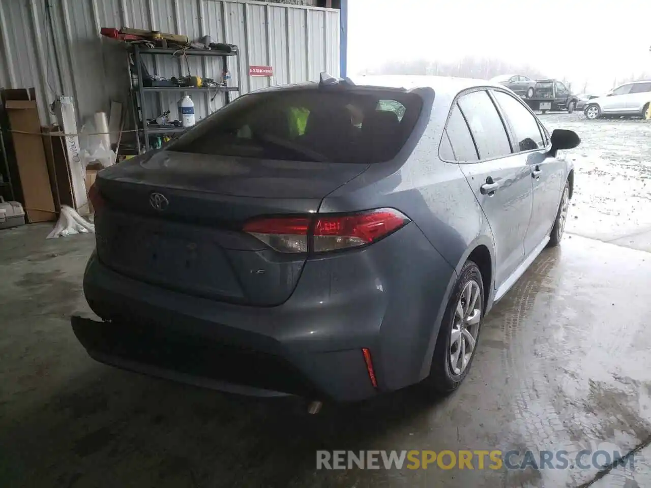 4 Photograph of a damaged car JTDEPRAE4LJ059938 TOYOTA COROLLA 2020