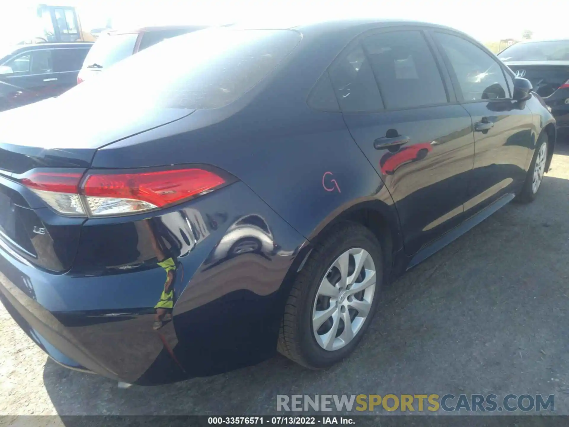 4 Photograph of a damaged car JTDEPRAE4LJ063522 TOYOTA COROLLA 2020