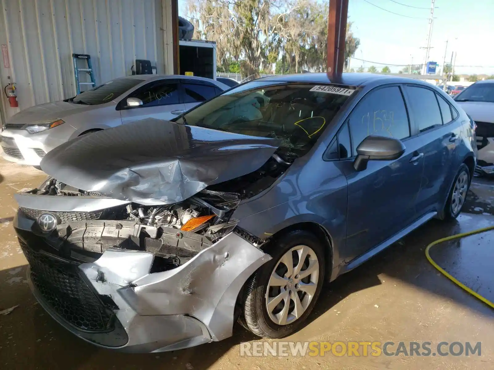 2 Photograph of a damaged car JTDEPRAE4LJ066033 TOYOTA COROLLA 2020