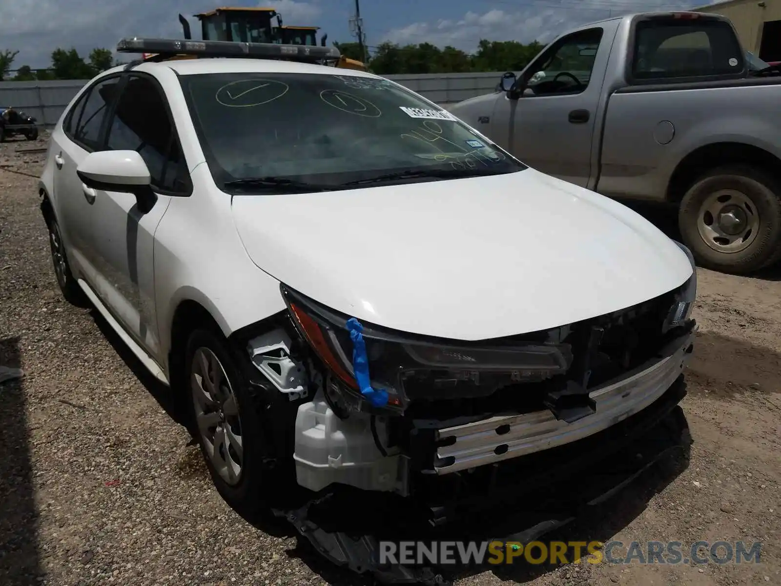 1 Photograph of a damaged car JTDEPRAE4LJ067733 TOYOTA COROLLA 2020