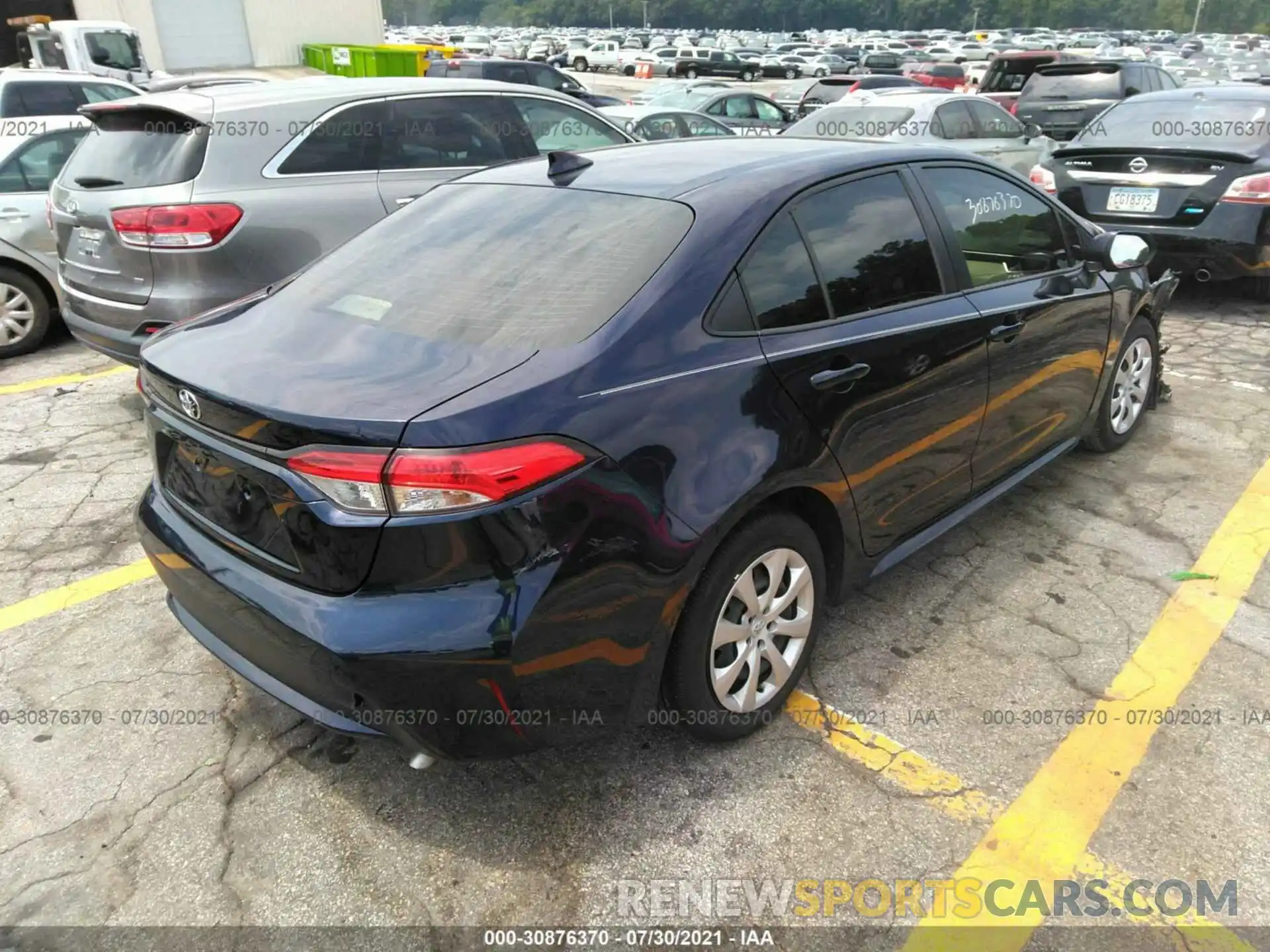 4 Photograph of a damaged car JTDEPRAE4LJ069031 TOYOTA COROLLA 2020