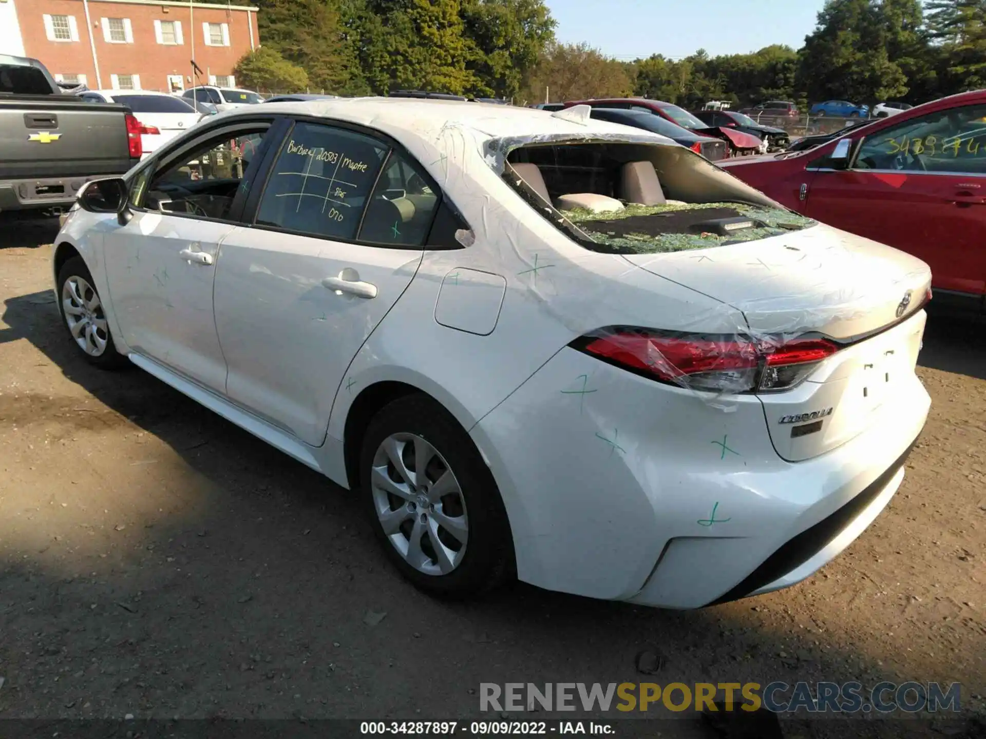 3 Photograph of a damaged car JTDEPRAE4LJ069871 TOYOTA COROLLA 2020