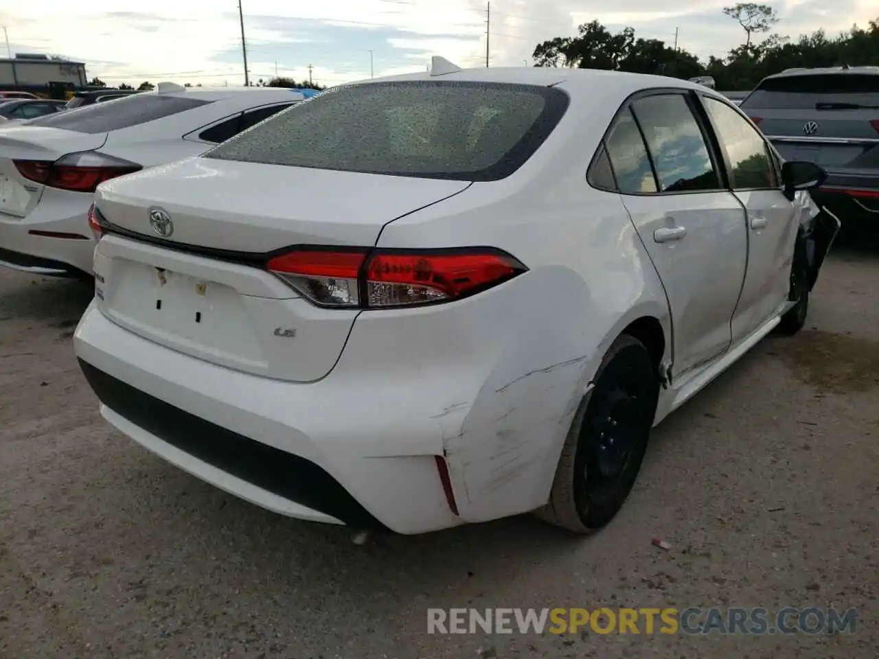 4 Photograph of a damaged car JTDEPRAE4LJ069904 TOYOTA COROLLA 2020