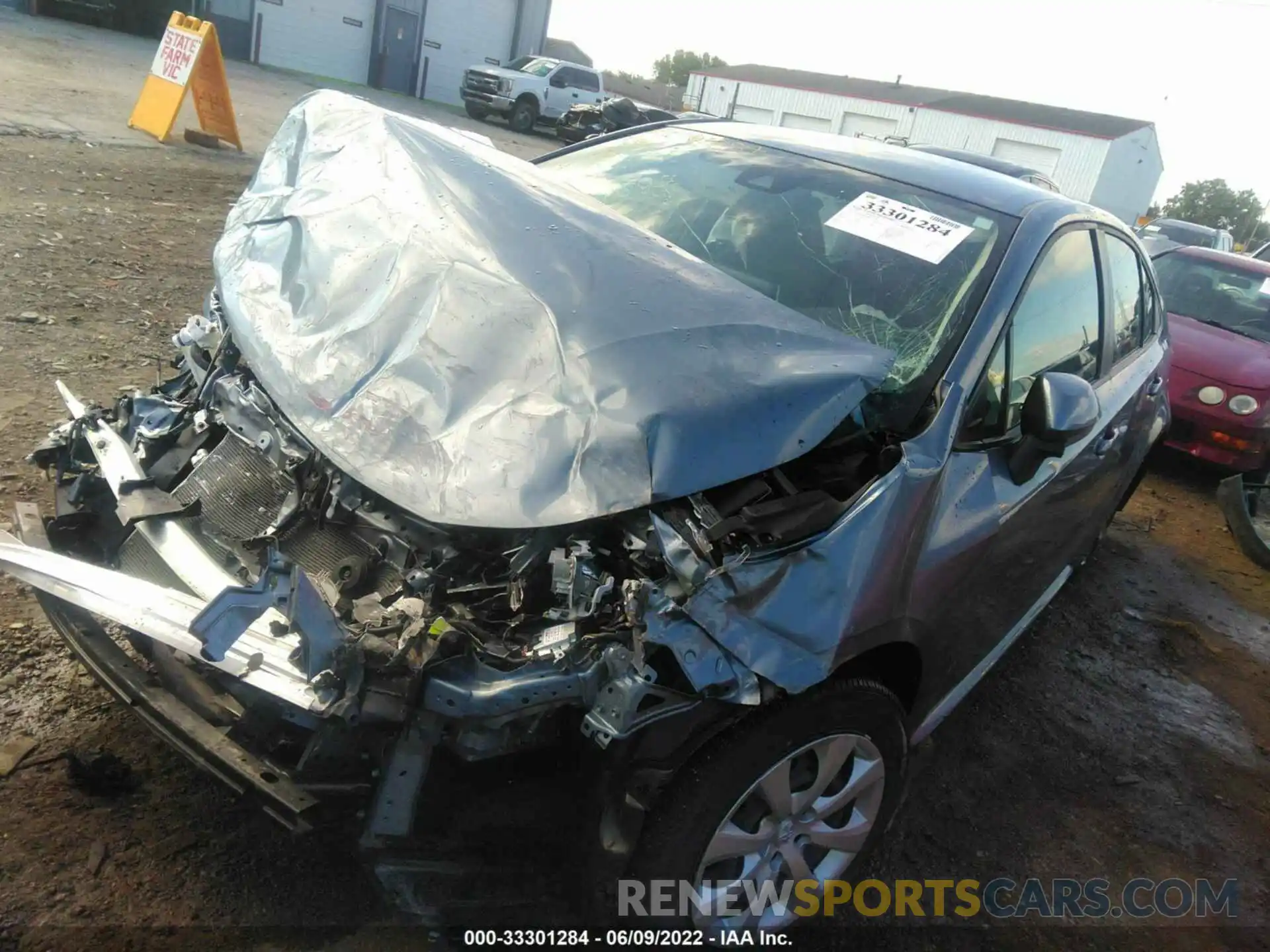 2 Photograph of a damaged car JTDEPRAE4LJ071166 TOYOTA COROLLA 2020