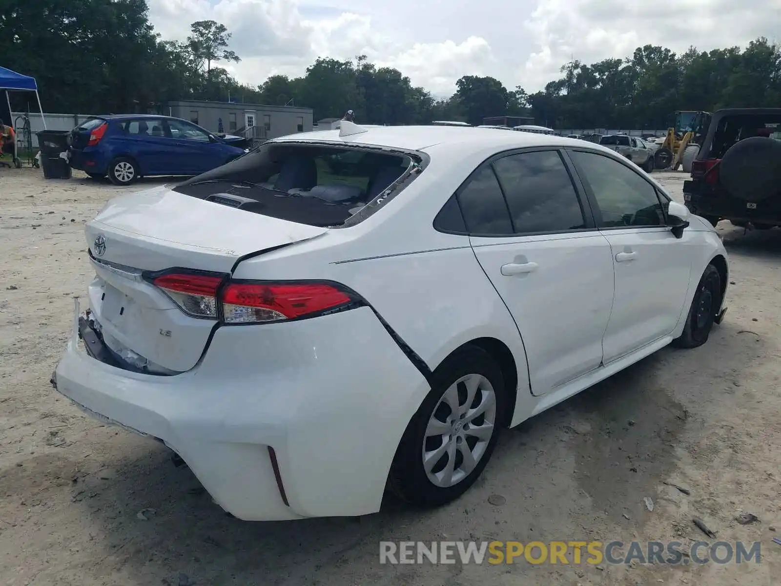 4 Photograph of a damaged car JTDEPRAE4LJ072009 TOYOTA COROLLA 2020