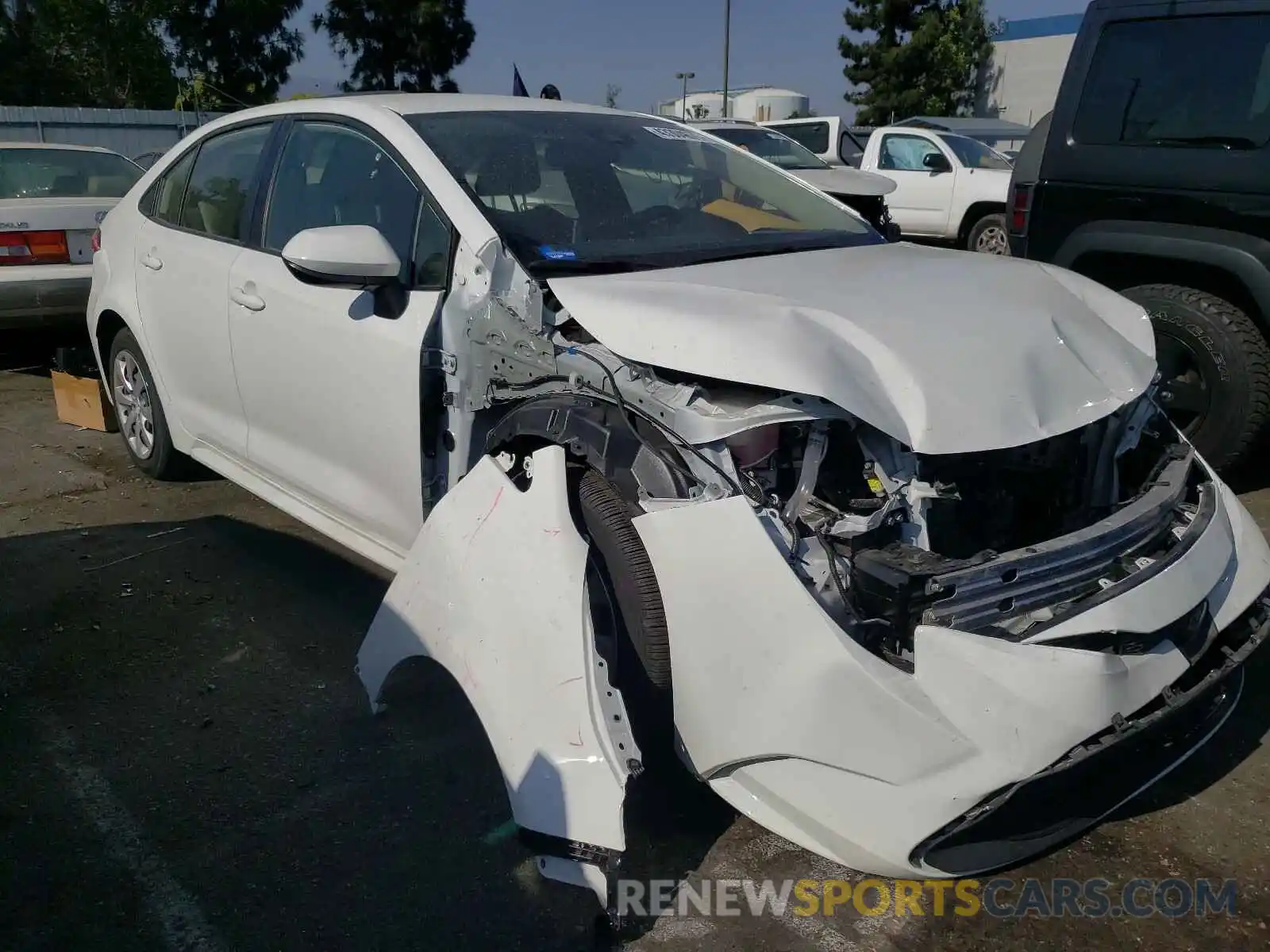 1 Photograph of a damaged car JTDEPRAE4LJ079011 TOYOTA COROLLA 2020