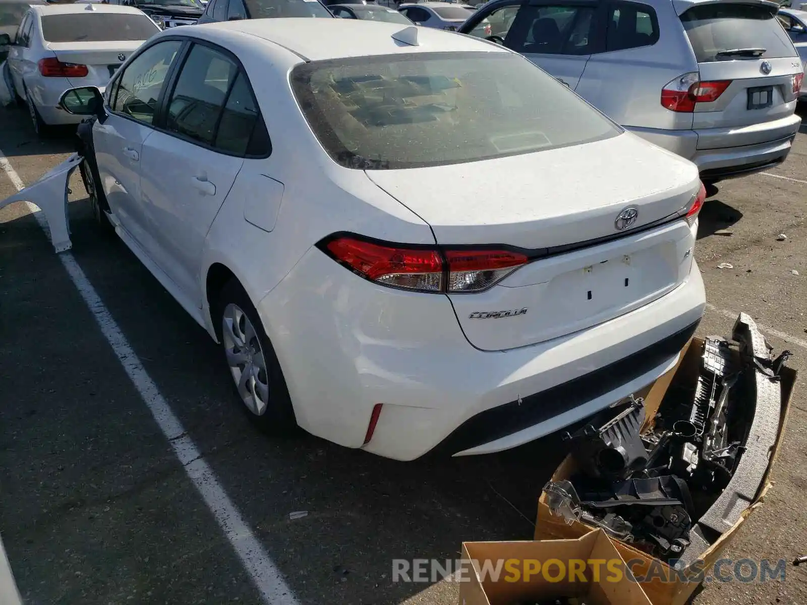 3 Photograph of a damaged car JTDEPRAE4LJ079011 TOYOTA COROLLA 2020