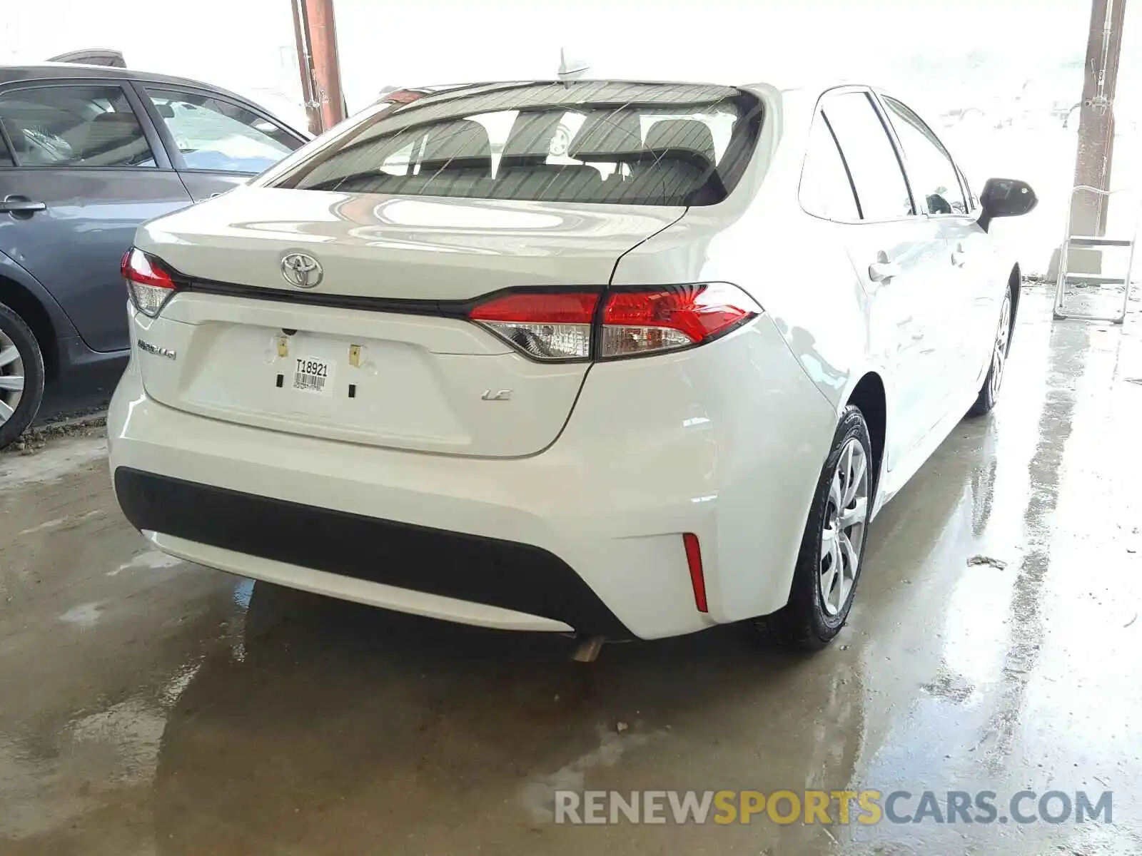 4 Photograph of a damaged car JTDEPRAE4LJ079252 TOYOTA COROLLA 2020