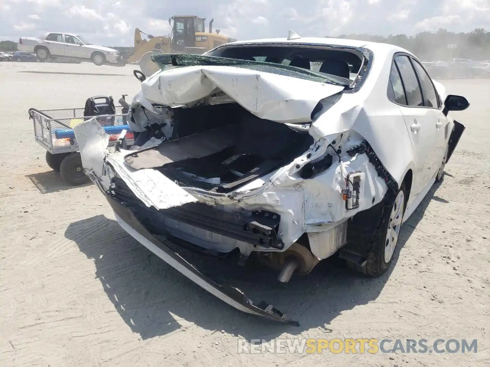 4 Photograph of a damaged car JTDEPRAE4LJ080305 TOYOTA COROLLA 2020