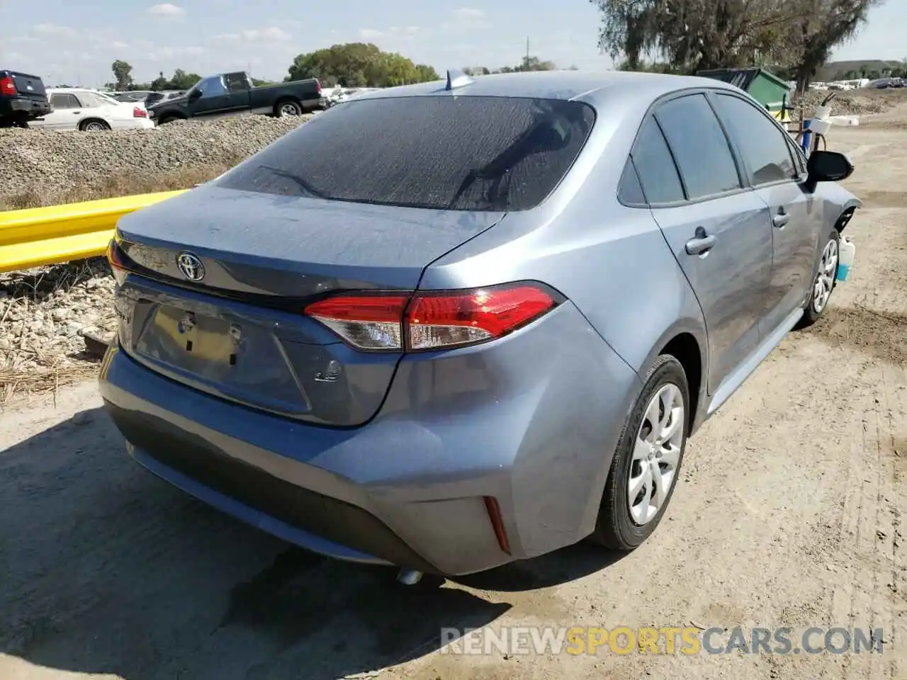 4 Photograph of a damaged car JTDEPRAE4LJ082930 TOYOTA COROLLA 2020