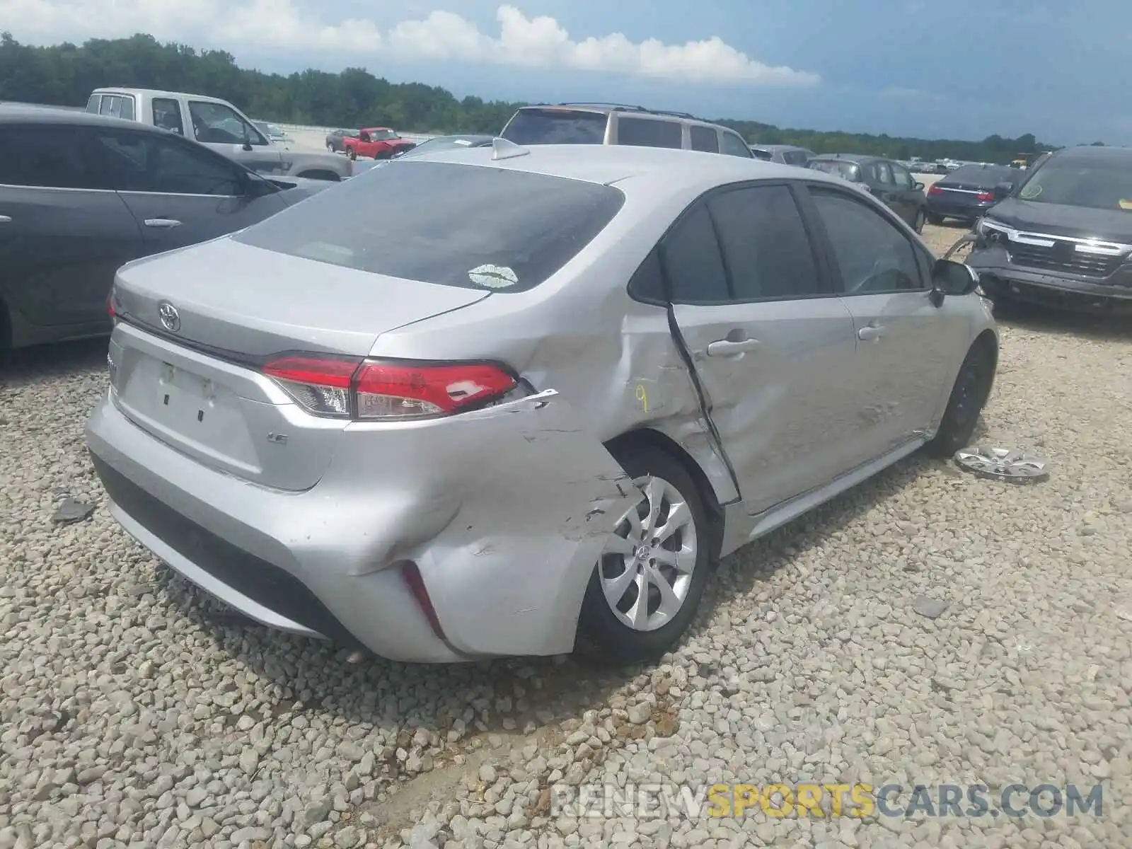 4 Photograph of a damaged car JTDEPRAE4LJ083513 TOYOTA COROLLA 2020