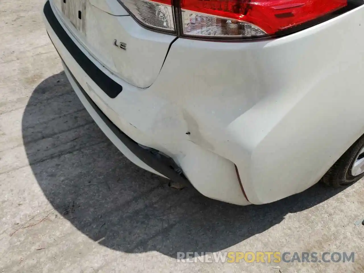 9 Photograph of a damaged car JTDEPRAE4LJ084578 TOYOTA COROLLA 2020