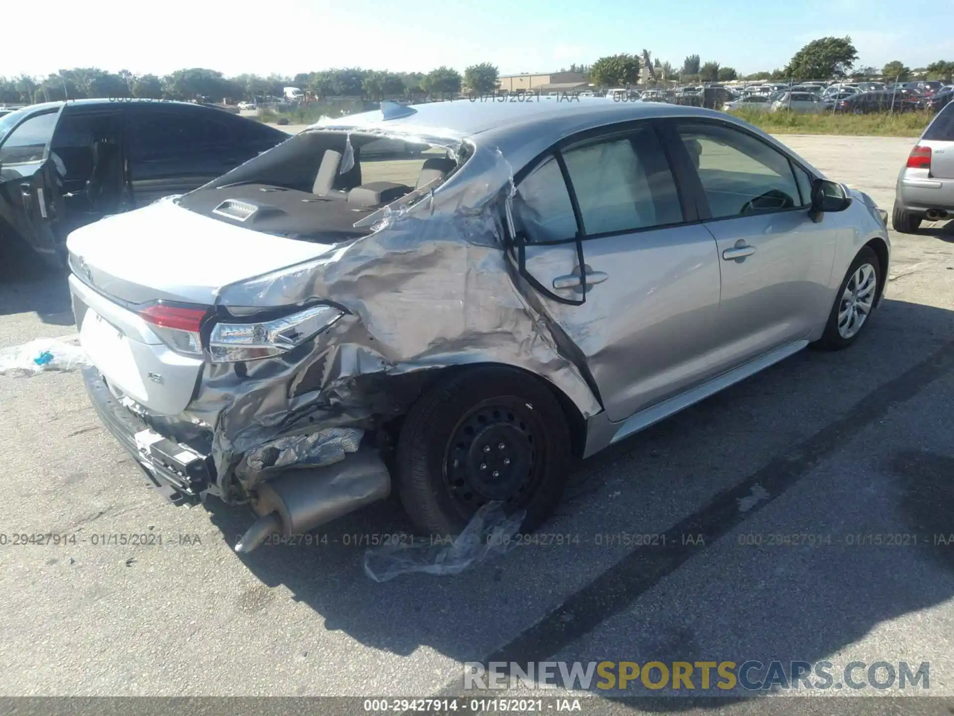 4 Photograph of a damaged car JTDEPRAE4LJ084628 TOYOTA COROLLA 2020