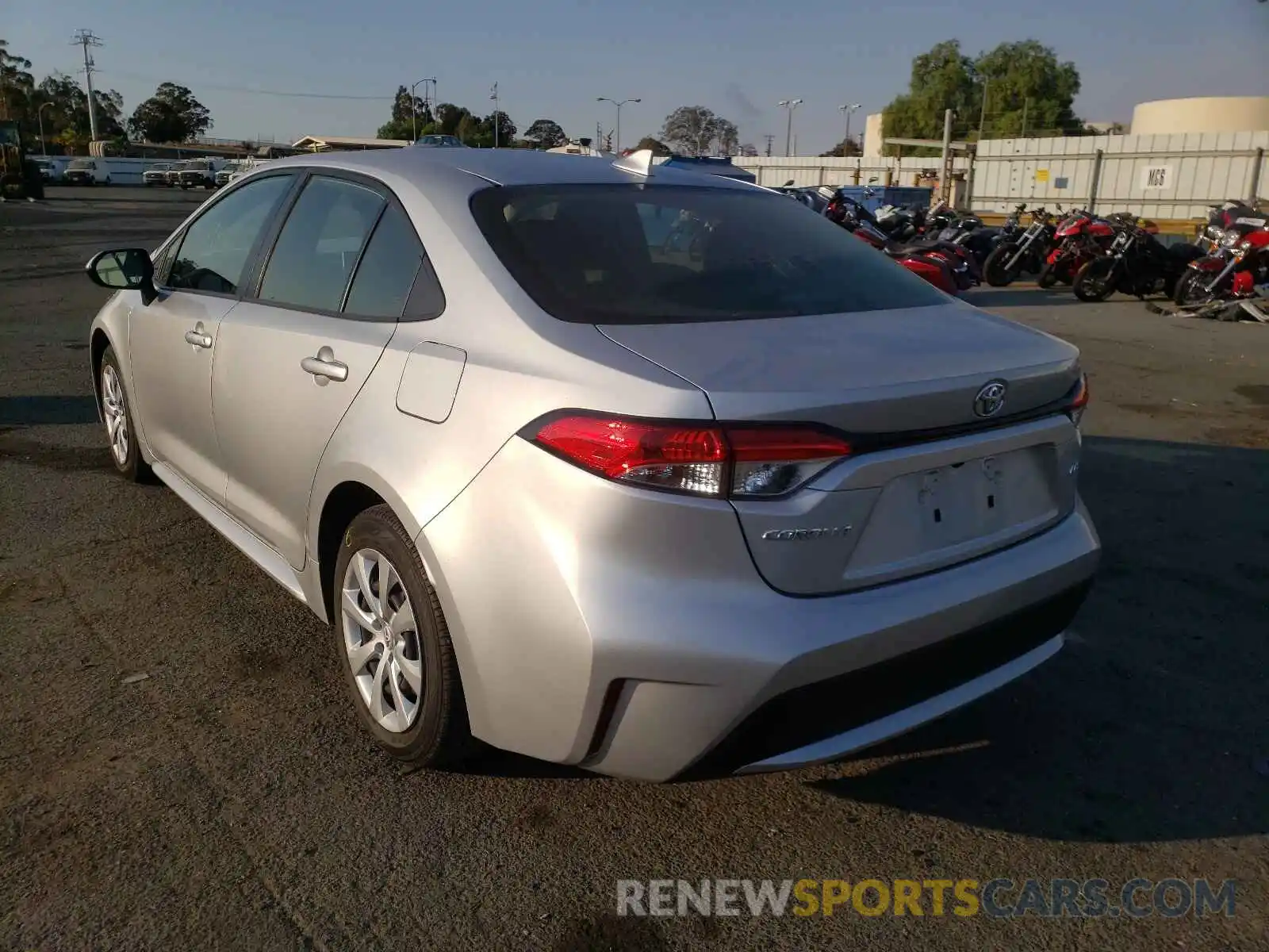 3 Photograph of a damaged car JTDEPRAE4LJ085150 TOYOTA COROLLA 2020