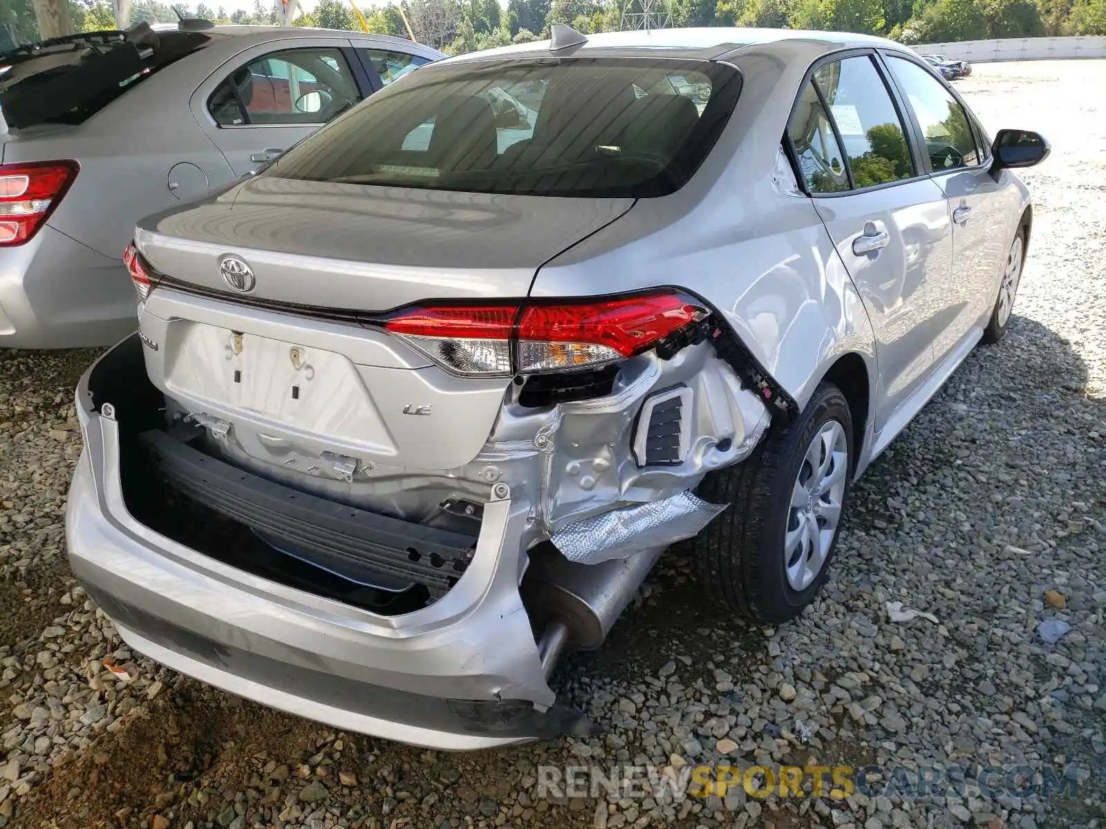 4 Photograph of a damaged car JTDEPRAE4LJ085231 TOYOTA COROLLA 2020