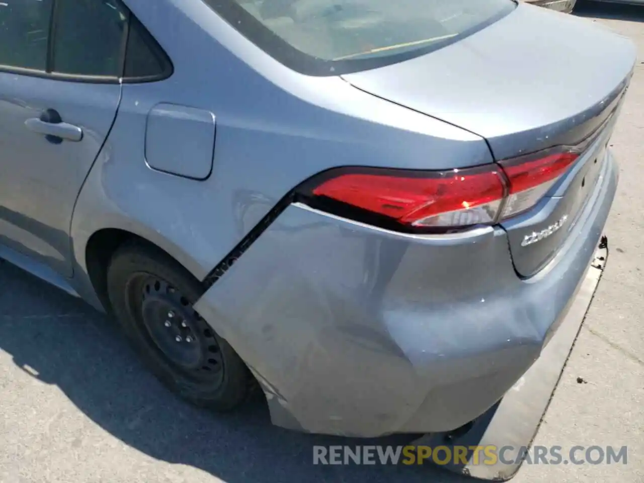 9 Photograph of a damaged car JTDEPRAE4LJ087559 TOYOTA COROLLA 2020