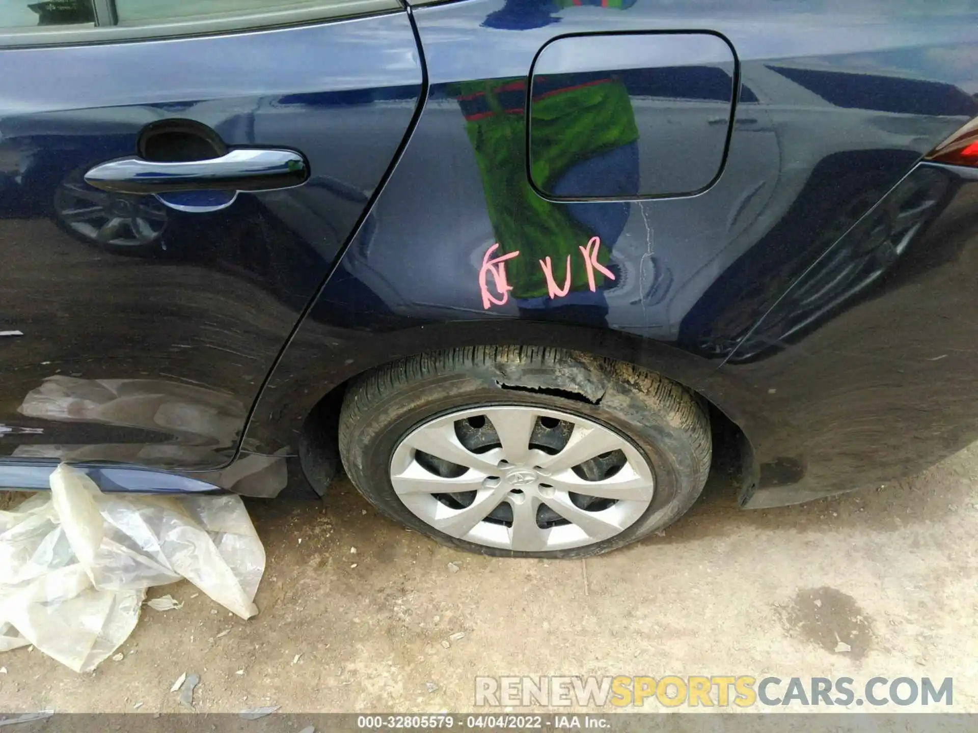 13 Photograph of a damaged car JTDEPRAE4LJ087674 TOYOTA COROLLA 2020