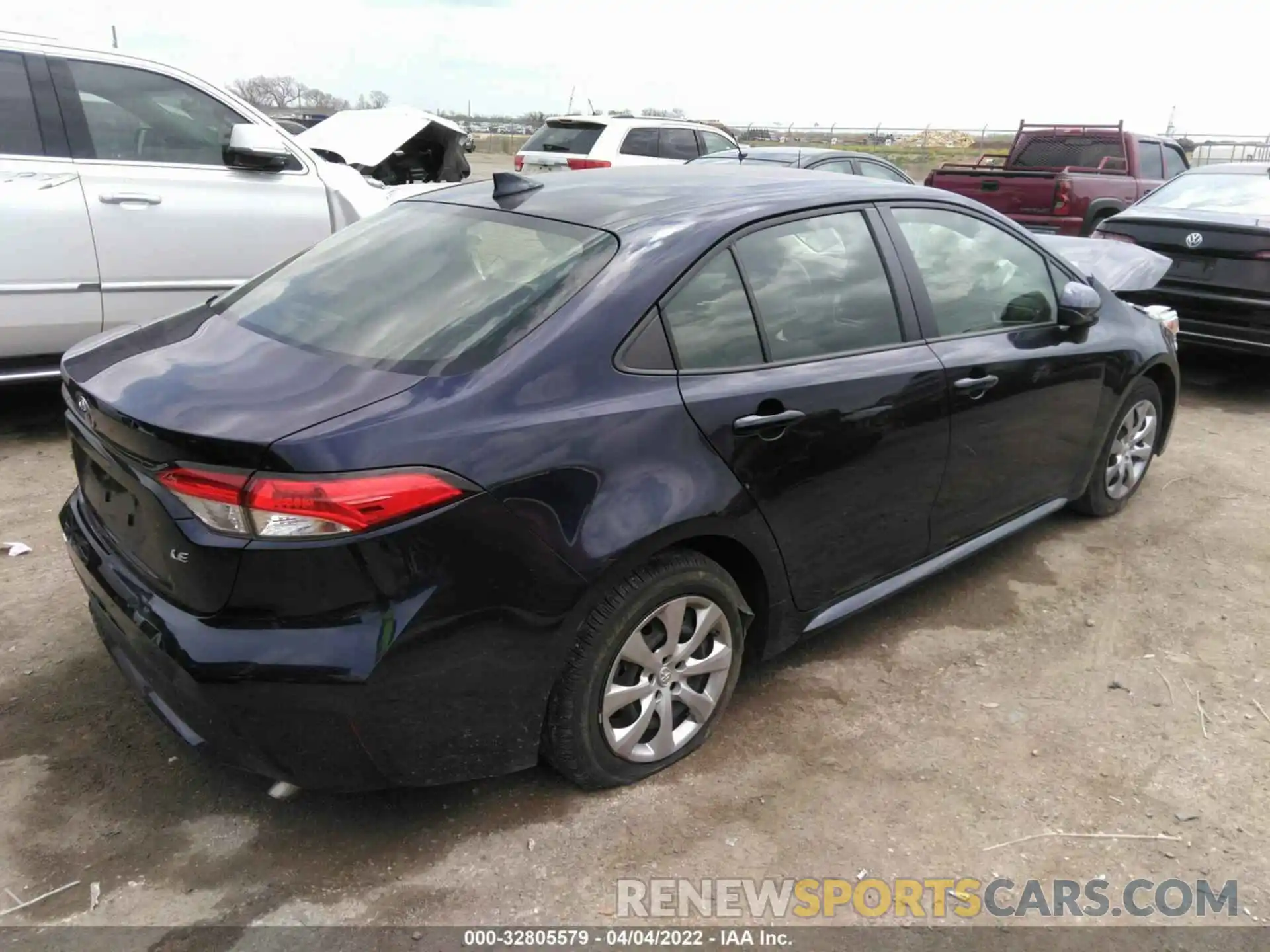 4 Photograph of a damaged car JTDEPRAE4LJ087674 TOYOTA COROLLA 2020