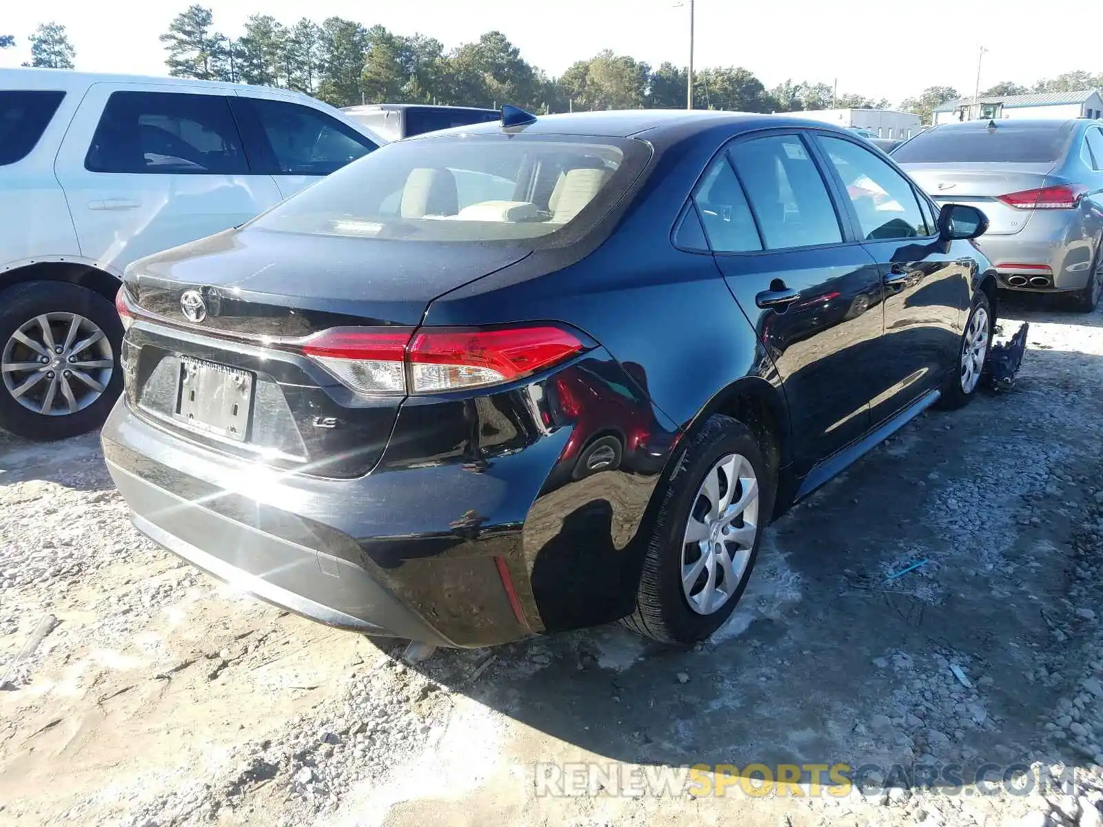 4 Photograph of a damaged car JTDEPRAE4LJ089604 TOYOTA COROLLA 2020