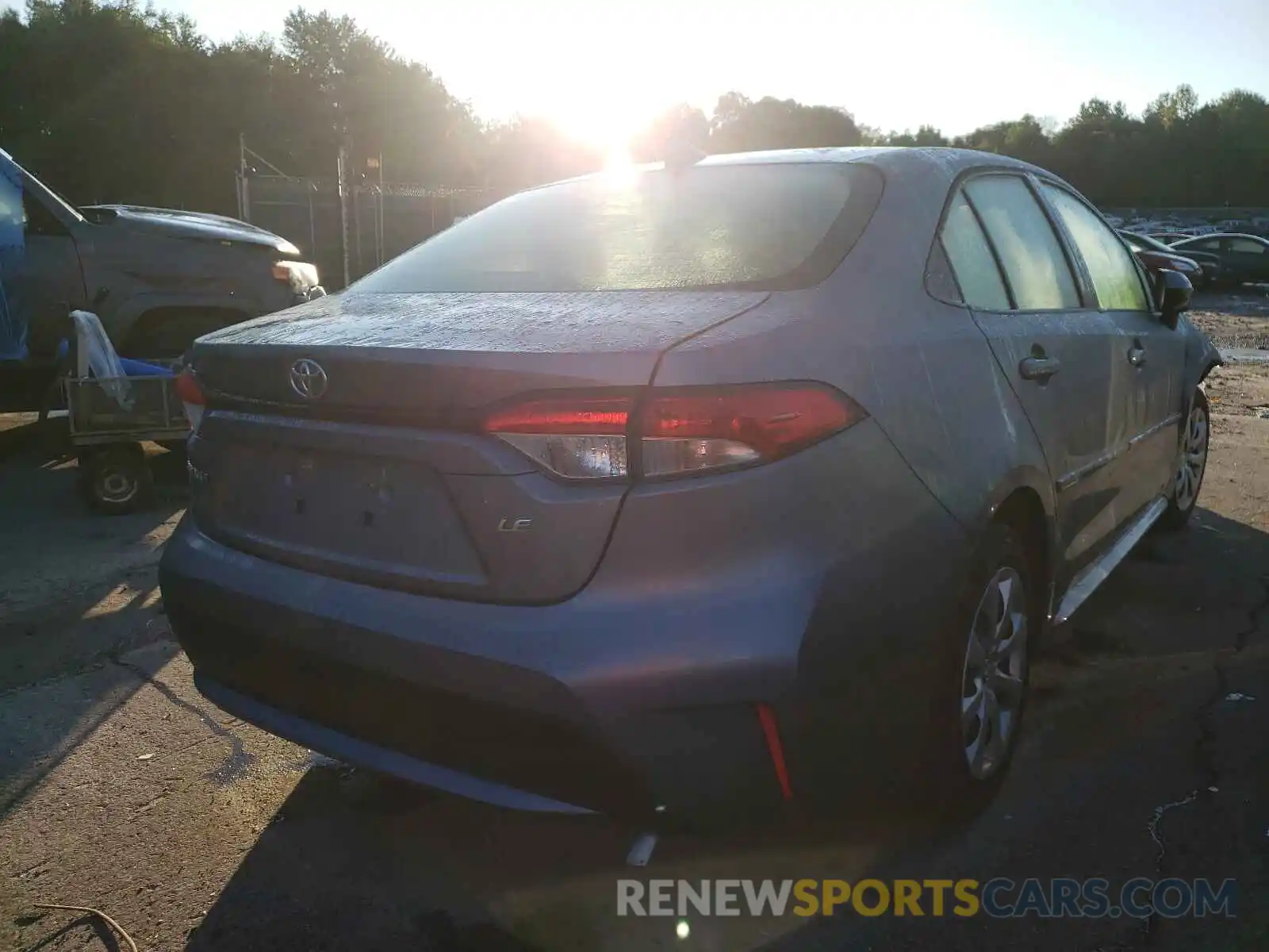 4 Photograph of a damaged car JTDEPRAE4LJ092891 TOYOTA COROLLA 2020