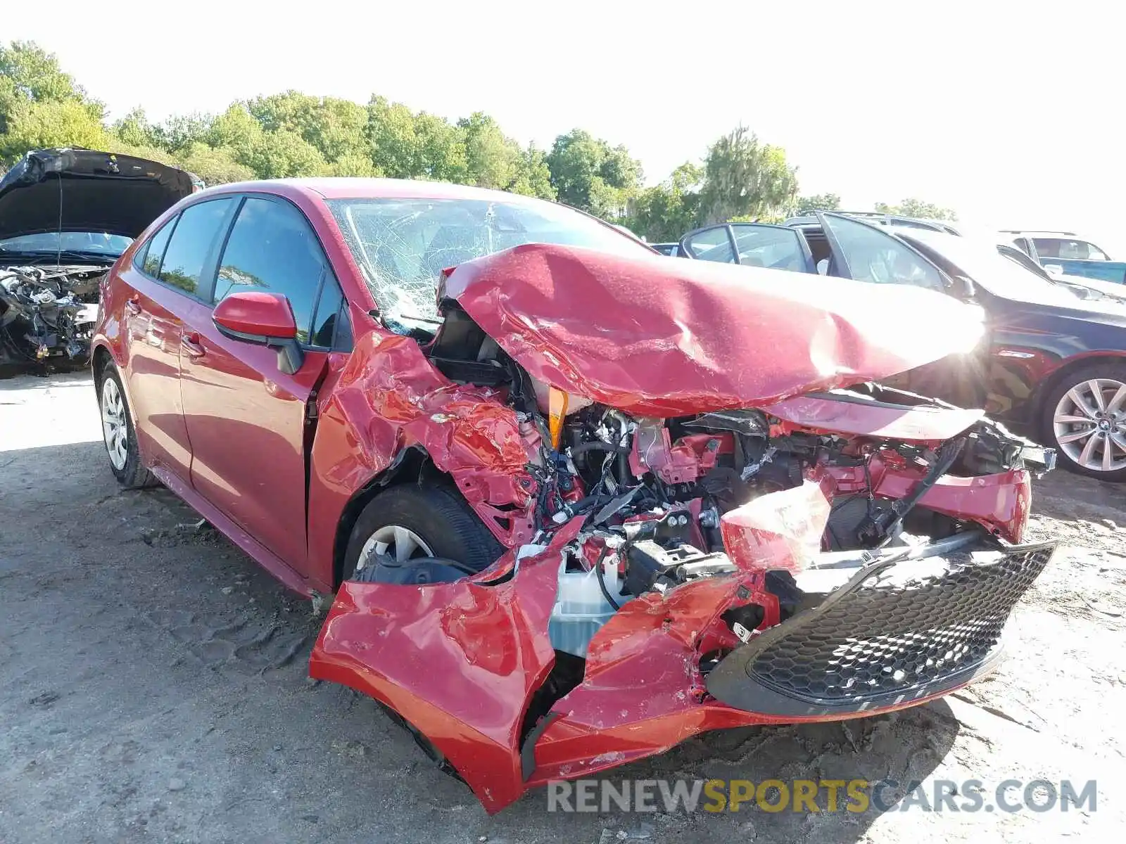 1 Photograph of a damaged car JTDEPRAE4LJ092986 TOYOTA COROLLA 2020